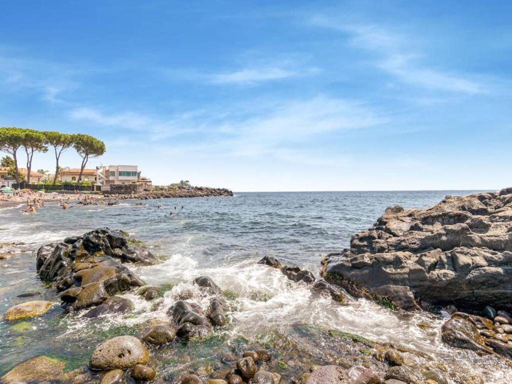 B&B Acireale - Il Cavalluccio Marino Fronte Mare Zewnętrze zdjęcie